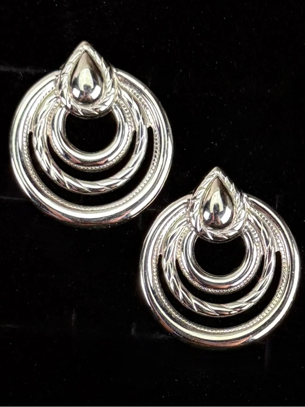 Vintage Weighted Silvertone Round Pierced Earrings